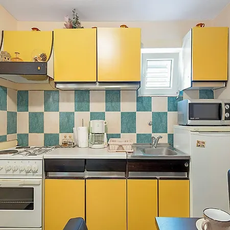 Apartment In Brodarica Near Beach & Krka Park Brodarica (Sibenik-Knin)