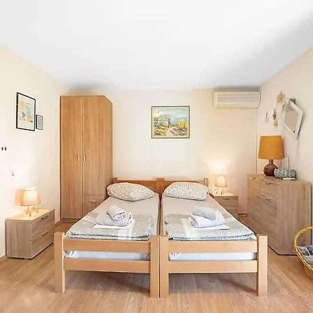 Apartament Nena - One Bedroom With A Balcony Matea A1 Brodarica (Sibenik-Knin)