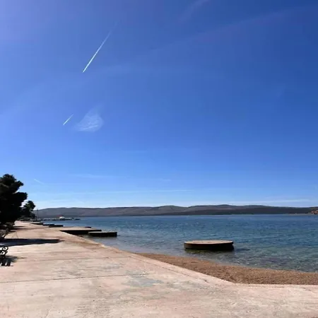 Apartment In Brodarica Near Beach & Krka Park Apartmán Brodarica (Sibenik-Knin)