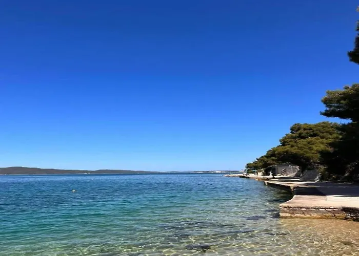 Apartment In Brodarica Near Beach & Krka Park Lejlighed Brodarica (Sibenik-Knin)